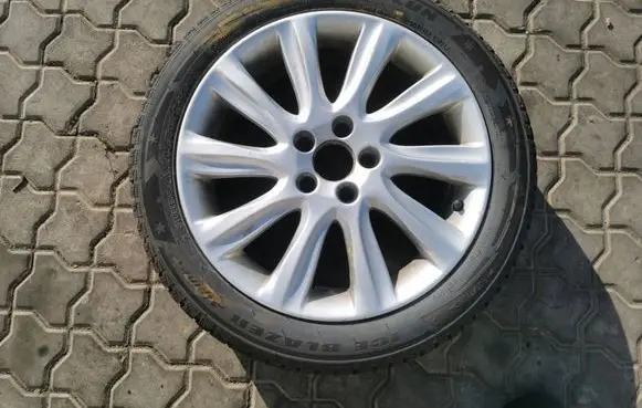 Volvo V40 R17 alloy rim 31381857