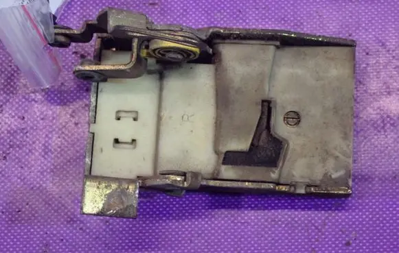 Front door lock