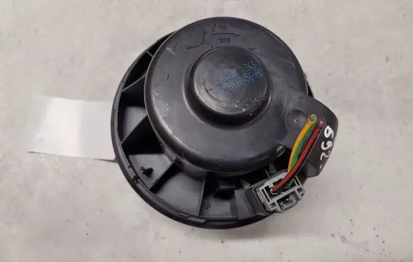 Ford Focus C-MAX Heater fan/blower 1736007103 3M5H18456AD