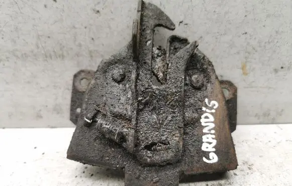 Mitsubishi Grandis Engine bonnet/hood lock/catch