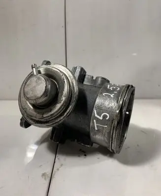 Volkswagen Transporter - Caravelle T5 EGR valve 070128073