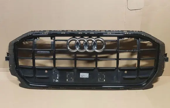 Audi Q8 Front bumper upper radiator grill 4M8853651D