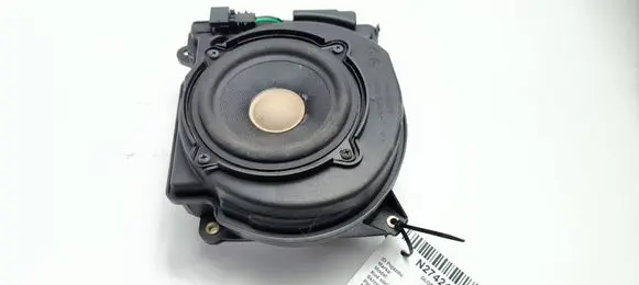 Audi A8 S8 D3 4E Rear door speaker A450102004