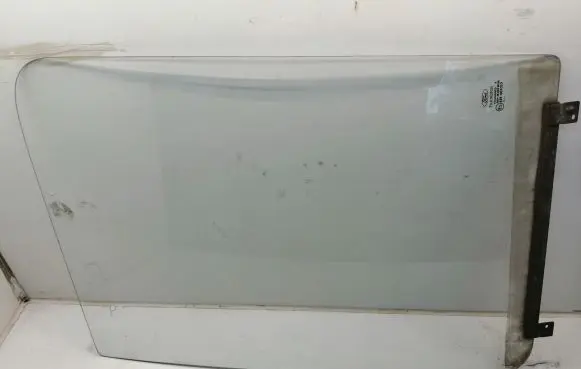 Ford Transit Front door window glass four-door 43R007023
