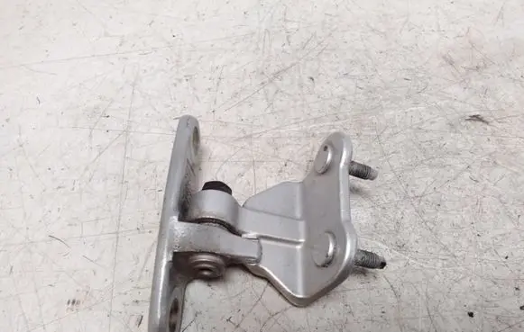 Mercedes-Benz E W212 Rear door upper hinge