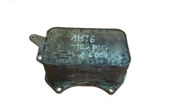 Renault Trafic III (X82) Engine oil radiator 70556029