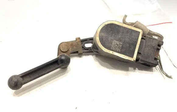 BMW 5 F10 F11 Headlight/headlamp level sensor 6797772