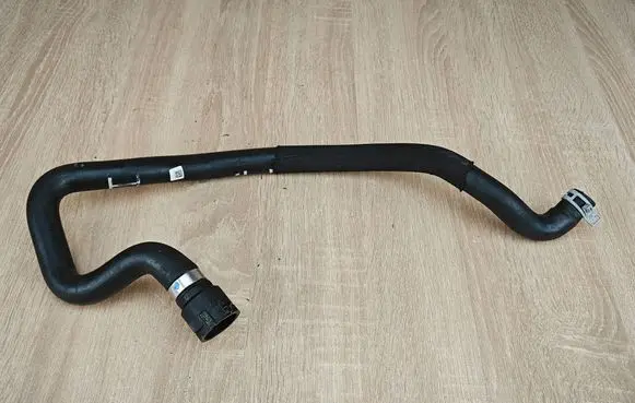 BMW X6 G06 Engine coolant pipe/hose 6992935