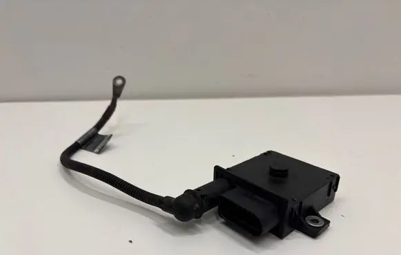 BMW 5 E60 E61 Glow plug pre-heat relay 7788327 5857R BMW861