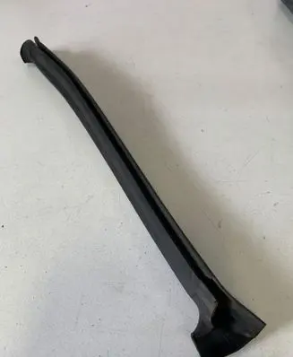 BMW 3 E46 Engine compartment rubber 8215893