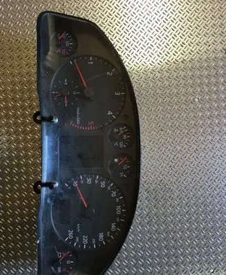 Audi A6 S6 C5 4B Speedometer (instrument cluster) 4B0919880G