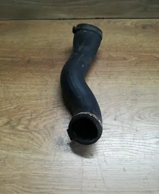 Intercooler hose/pipe