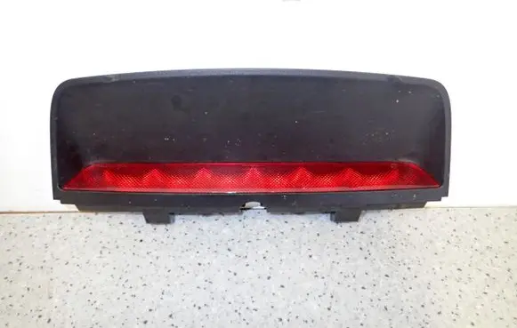 Nissan Primera Third/center stoplight
