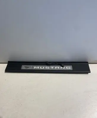 Ford Mustang VI Front sill trim cover FR3J6313222AAW