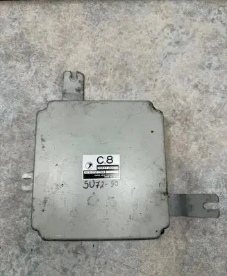 Subaru Impreza I Engine control unit/module 22611AE670 A18000D84 607298