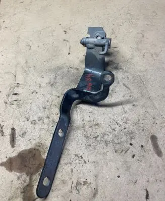 Audi A7 S7 4G Tailgate/trunk/boot hinge 4G8827299