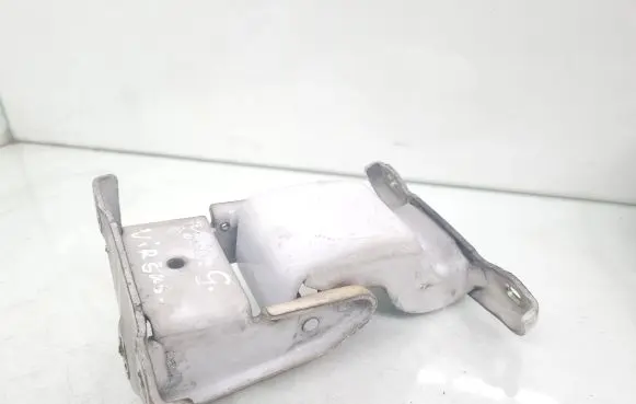 Opel Vivaro Tailgate/trunk/boot hinge 312304K 66379