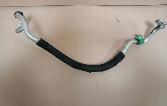 Jeep Wrangler Air conditioning (A/C) pipe/hose P68290603AA