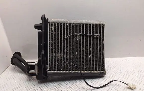 Toyota Avensis T250 Air conditioning (A/C) radiator (interior) 8850105080 8871005380