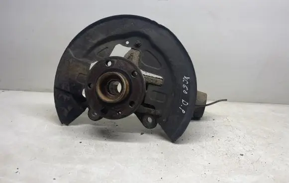 Volvo XC60 Front wheel hub spindle knuckle 7G913K170EM