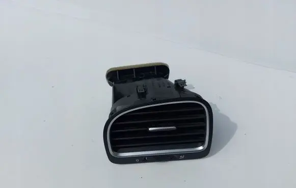 Volkswagen Golf VII Dashboard side air vent grill/cover trim