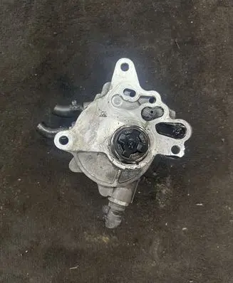 Audi A6 S6 C6 4F Vacuum pump