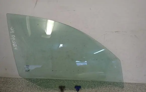 Nissan Almera N16 Sliding door window/glass 