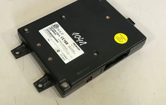 Volkswagen PASSAT B6 Bluetooth control unit module 3C0035730A 0516761