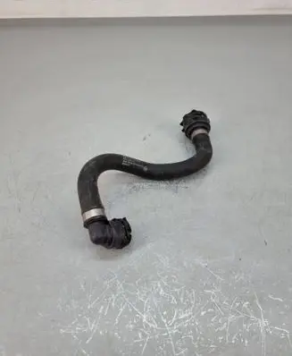 Engine coolant pipe/hose