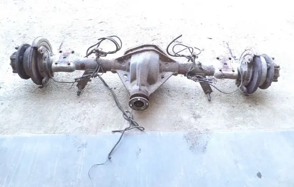 Iveco Daily 3rd gen Rear axle beam with reductor 