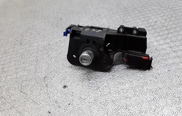 Opel Corsa C Tailgate exterior lock 09183495