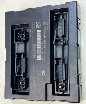 Volkswagen Touareg II Comfort/convenience module