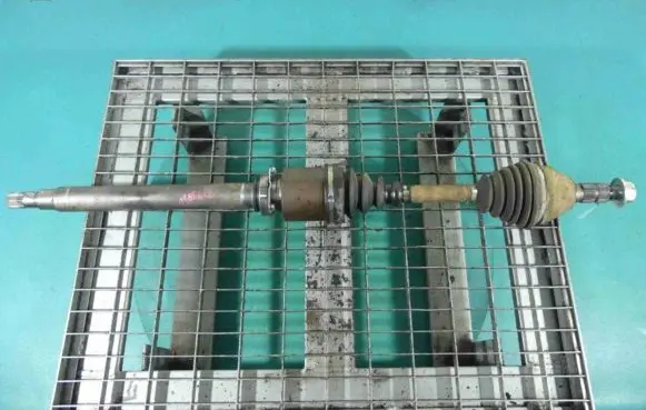 Front driveshaft