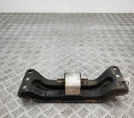 Mercedes-Benz E W213 Gearbox mounting bracket A2132401302 A2052405300