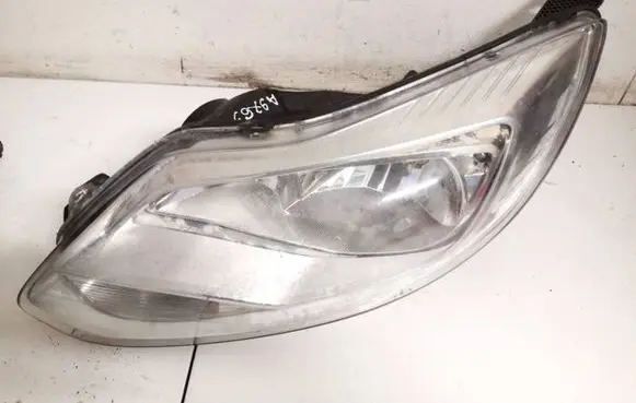 Ford Focus Headlight/headlamp