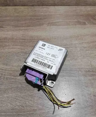 Opel Astra F Airbag control unit/module 90450273