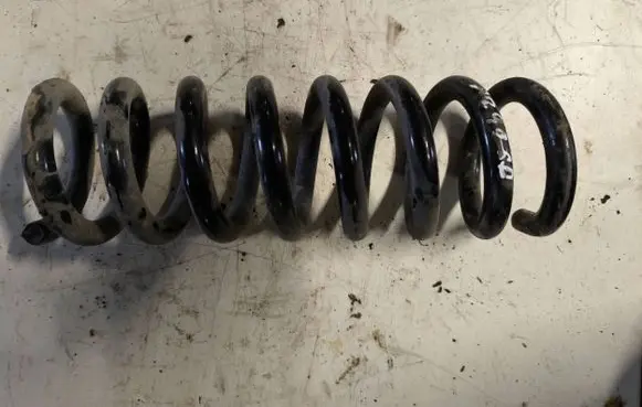 Mercedes-Benz E W212 Rear coil spring
