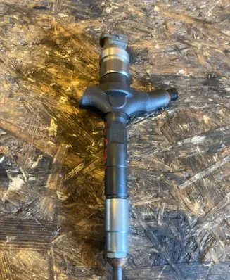 Fuel injector