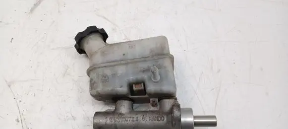 Hyundai Tucson JM Master brake cylinder BM1110733 BM341106