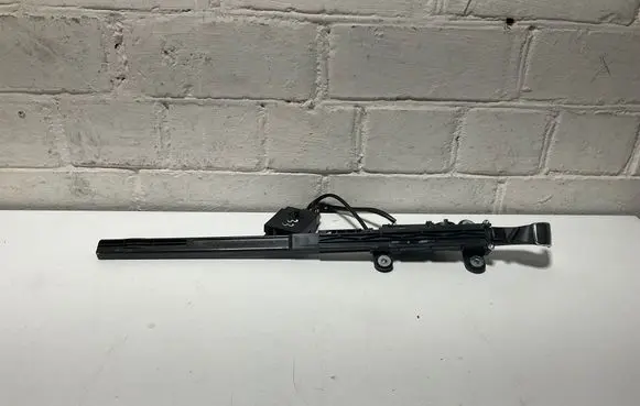 BMW 3 E92 E93 Seat belt adjustment motor 7330780 913504104 10237710