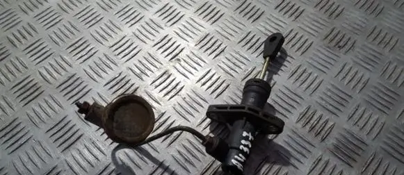 KIA Sportage Clutch master cylinder