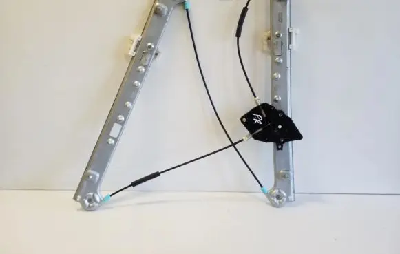 BMW X3 E83 Front window lifting mechanism without motor