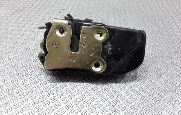 Chrysler 300 - 300C Front door lock