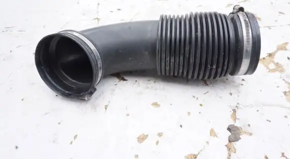 Mercedes-Benz GLA W156 Air intake hose/pipe A6510902242