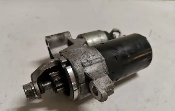 Audi A5 8T 8F Starter motor 06H911021A