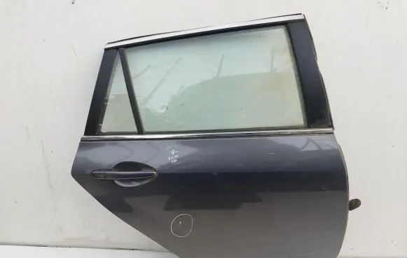 Mazda 6 Rear door