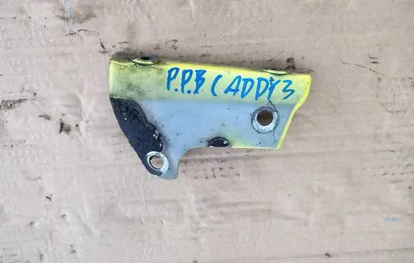 Volkswagen Caddy Fender mounting bracket