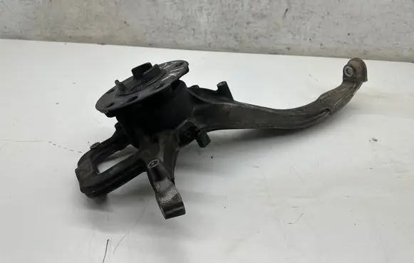 Audi Q7 4L Front wheel hub spindle knuckle 7P648725A