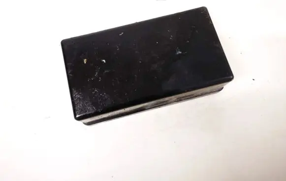 Nissan X-Trail T30 Fuse box cover