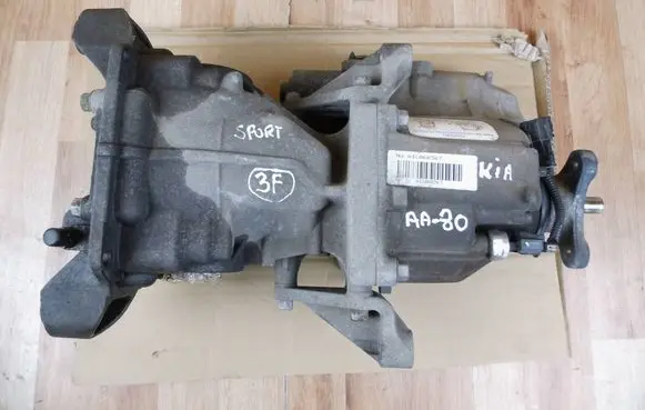KIA Sportage Rear differential 530003B540